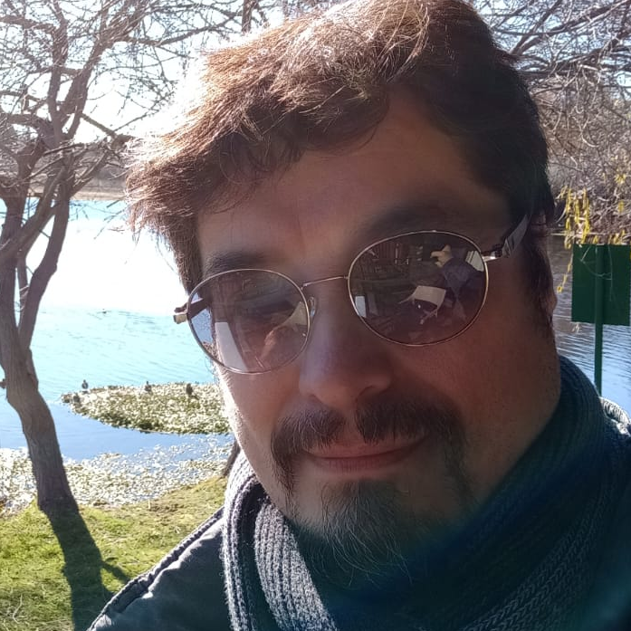 Foto del autor Claudio Navarro